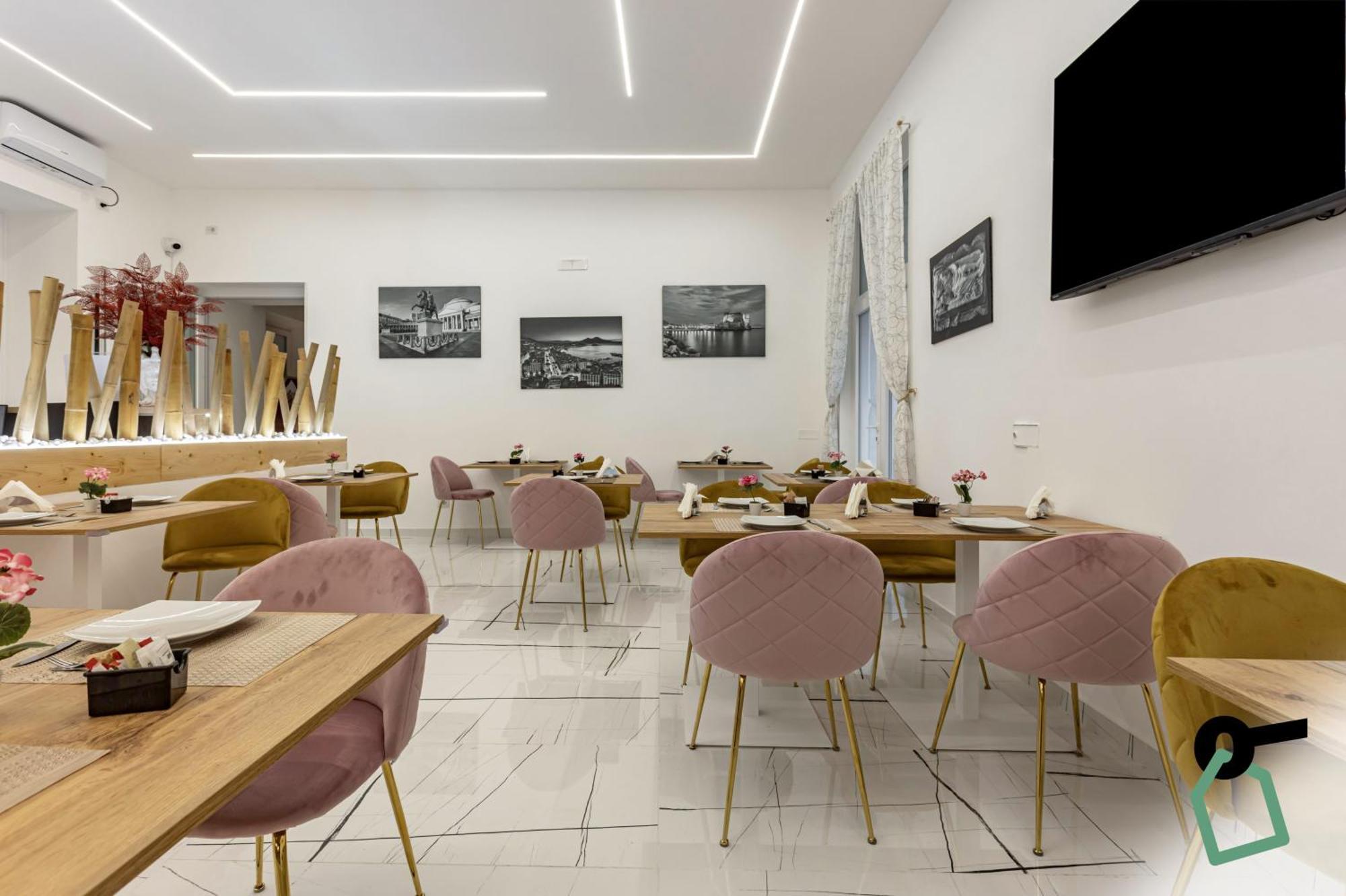 Hotiday Collection - Duomo Aparthotel Naples