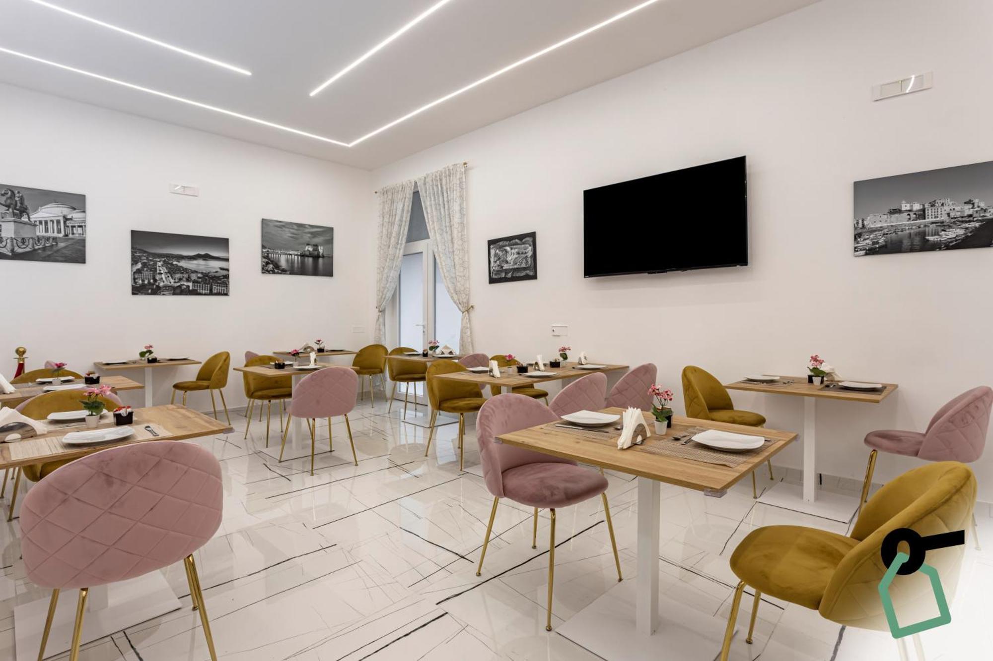 Hotiday Collection - Duomo Aparthotel Naples