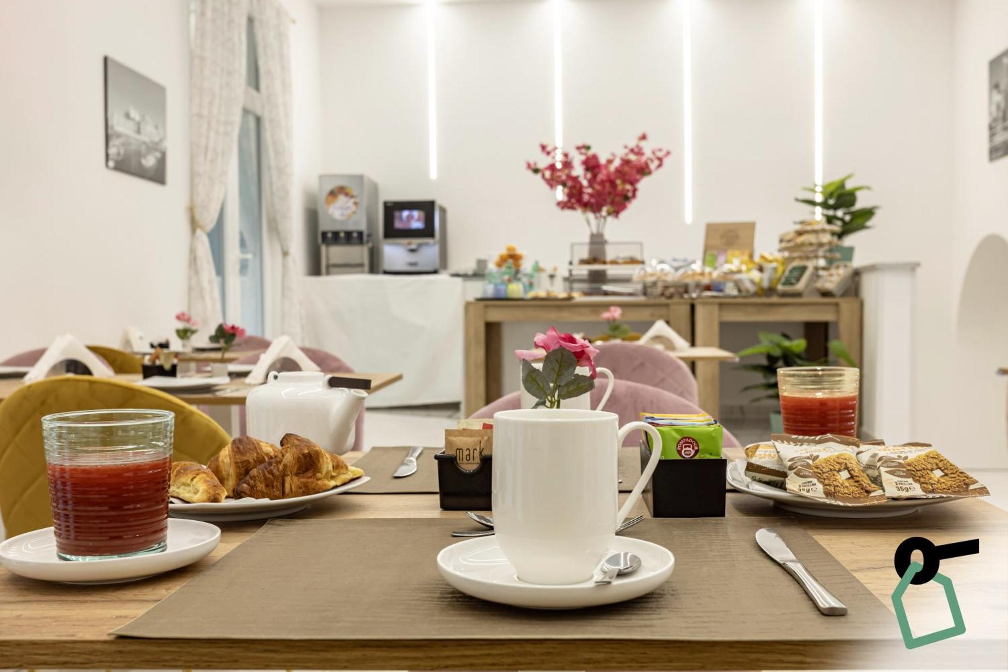 Aparthotel Hotiday Collection - Duomo Naples