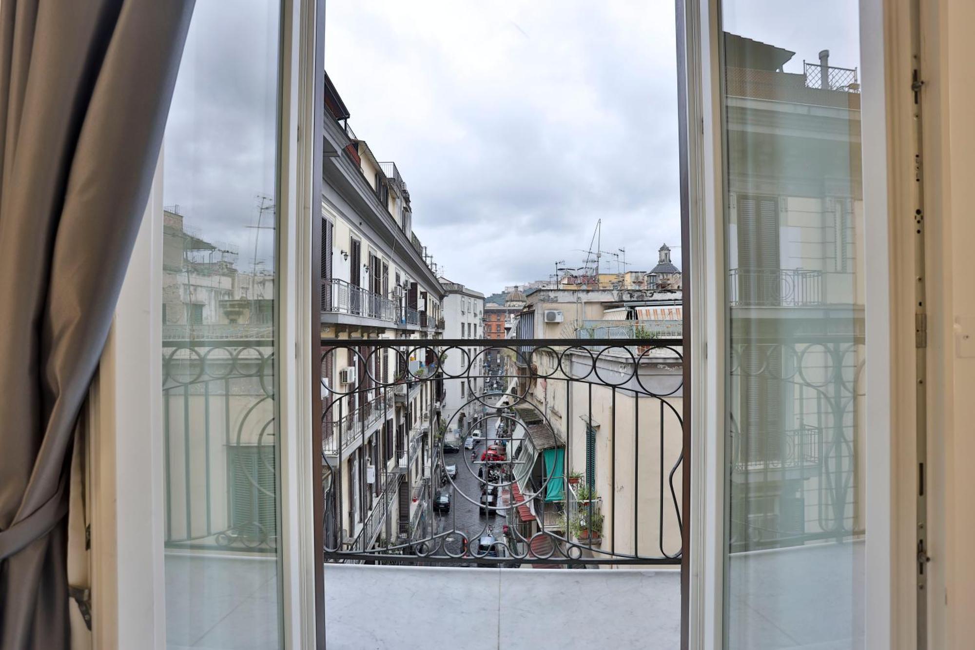 Aparthotel Hotiday Collection - Duomo Naples